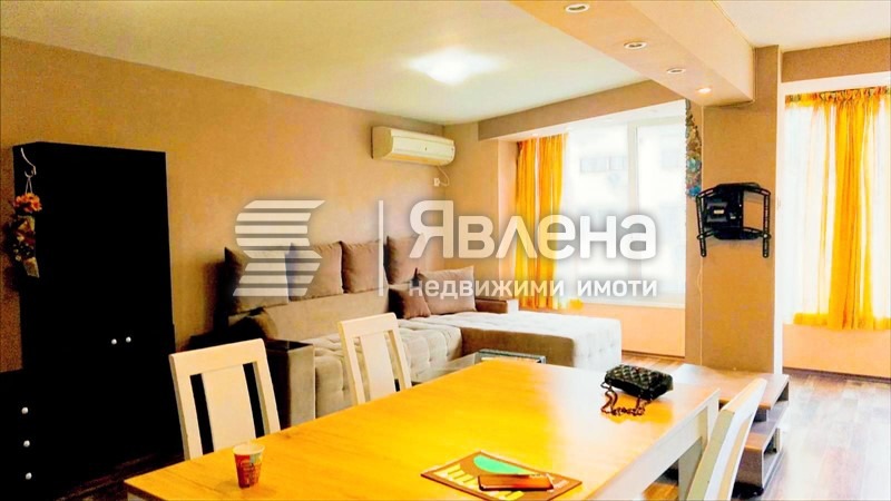 Продава 3-СТАЕН, гр. Бургас, Център