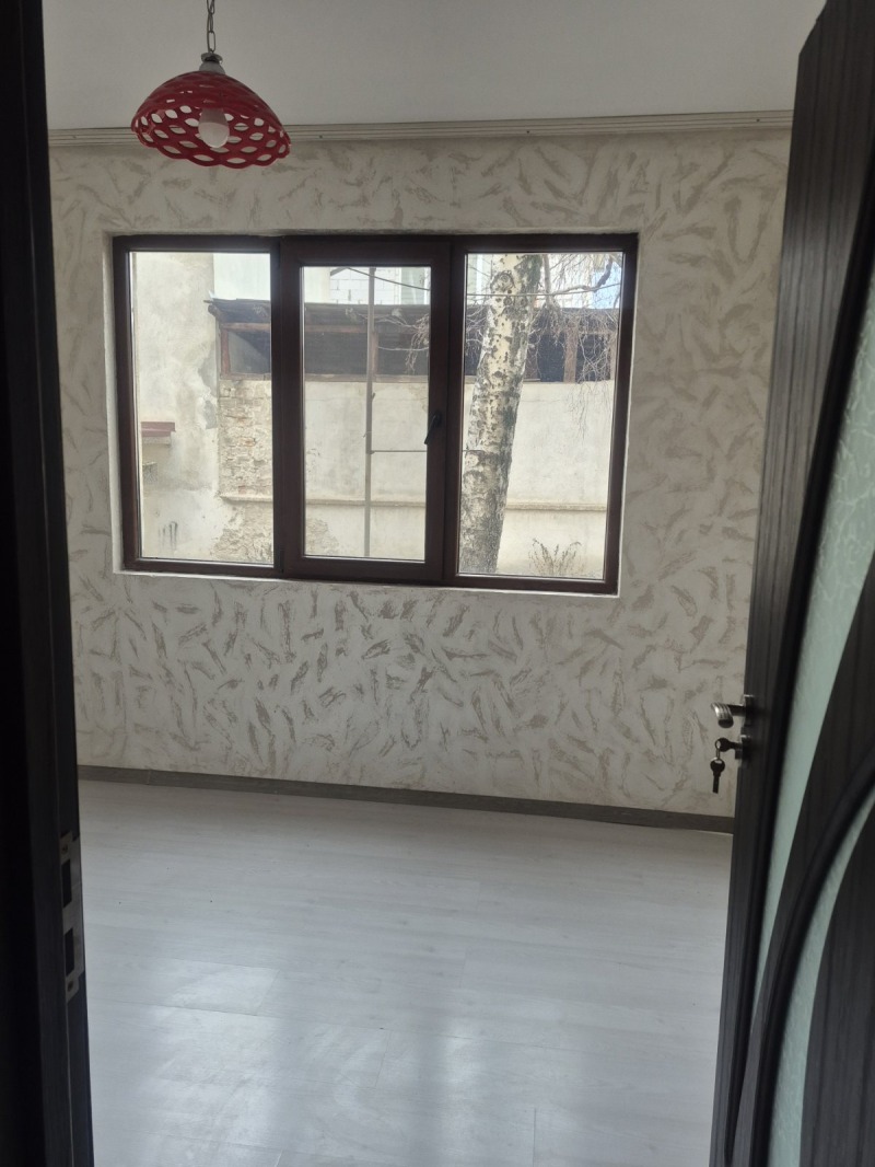 Продава 2-СТАЕН, гр. Карлово, област Пловдив, снимка 2 - Апартаменти - 53191173