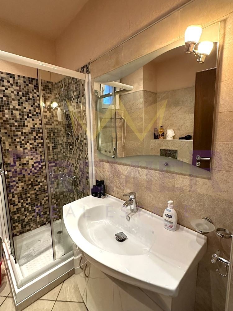 Продава 4-СТАЕН, гр. София, Център, снимка 15 - Апартаменти - 52386273