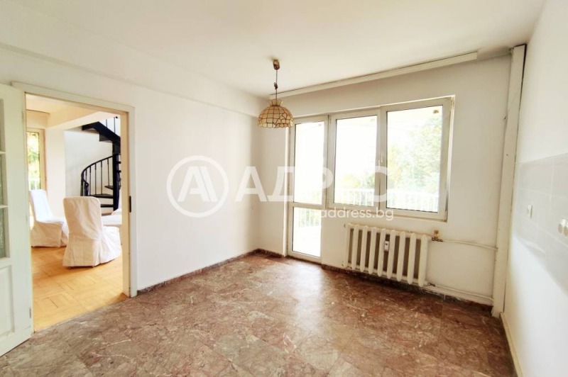 Продава МНОГОСТАЕН, гр. София, Гоце Делчев, снимка 5 - Апартаменти - 52286170