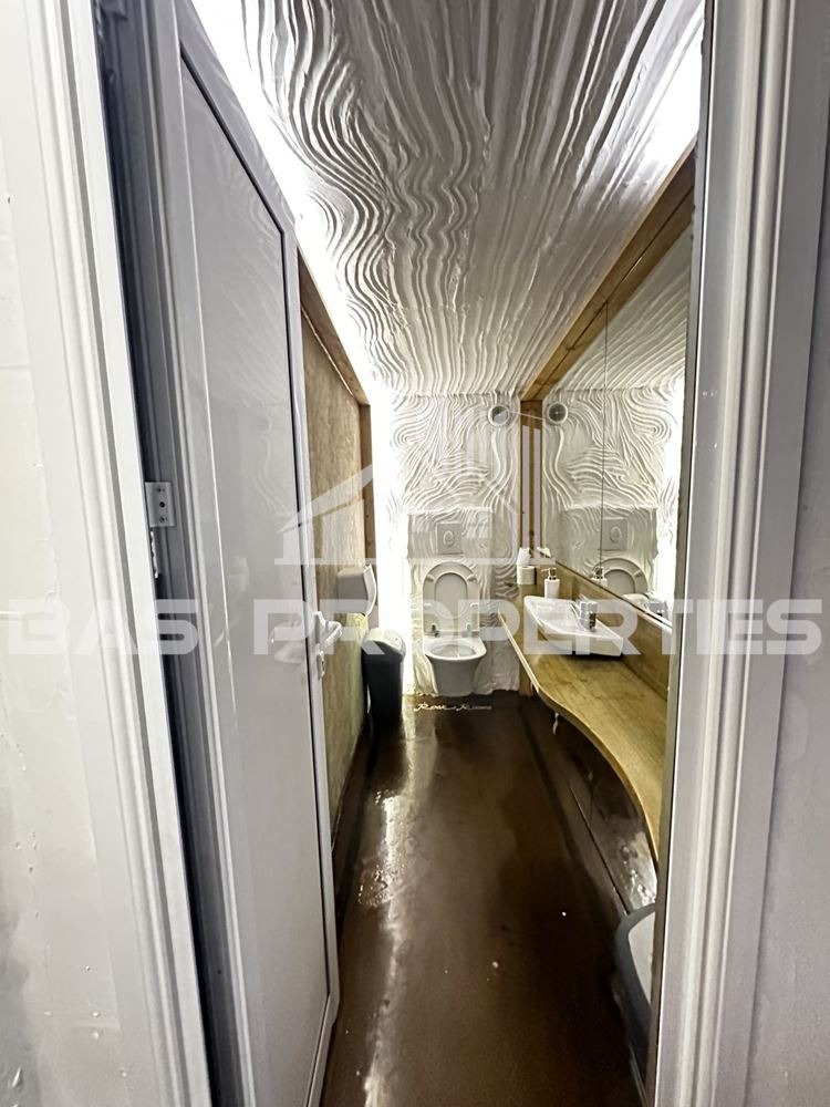 Продава ЗАВЕДЕНИЕ, гр. София, Център, снимка 9 - Заведения - 53736761