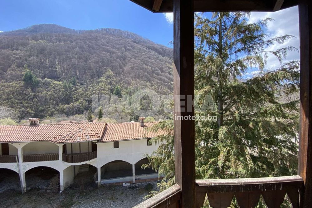 Продава ХОТЕЛ, с. Пастра, област Кюстендил, снимка 7 - Хотели - 53382007