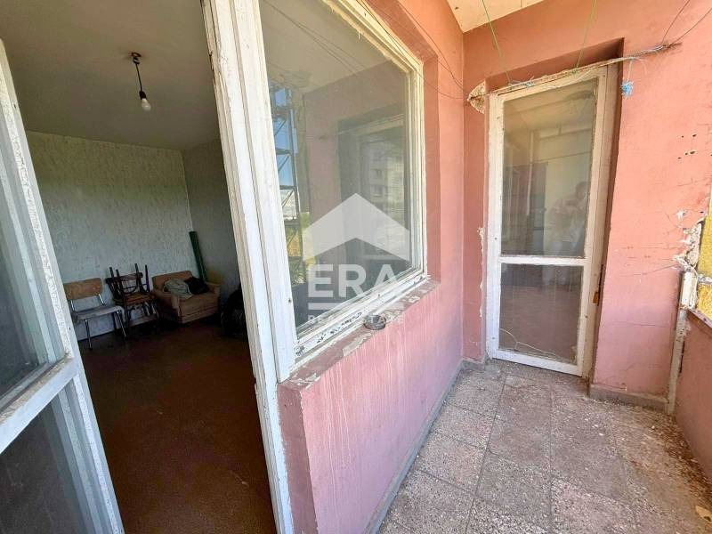 Продава 2-СТАЕН, гр. Шумен, 5-ти полк, снимка 3 - Апартаменти - 54998474