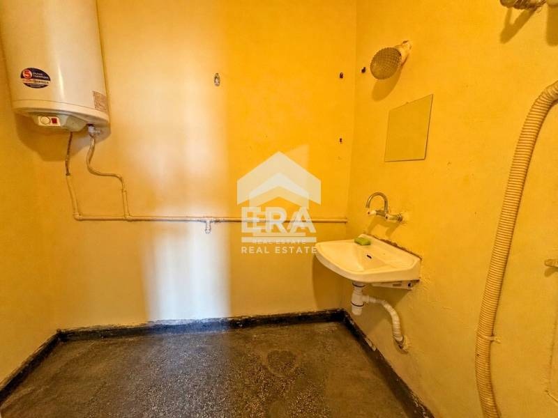 Продава 2-СТАЕН, гр. Шумен, 5-ти полк, снимка 6 - Апартаменти - 54998474
