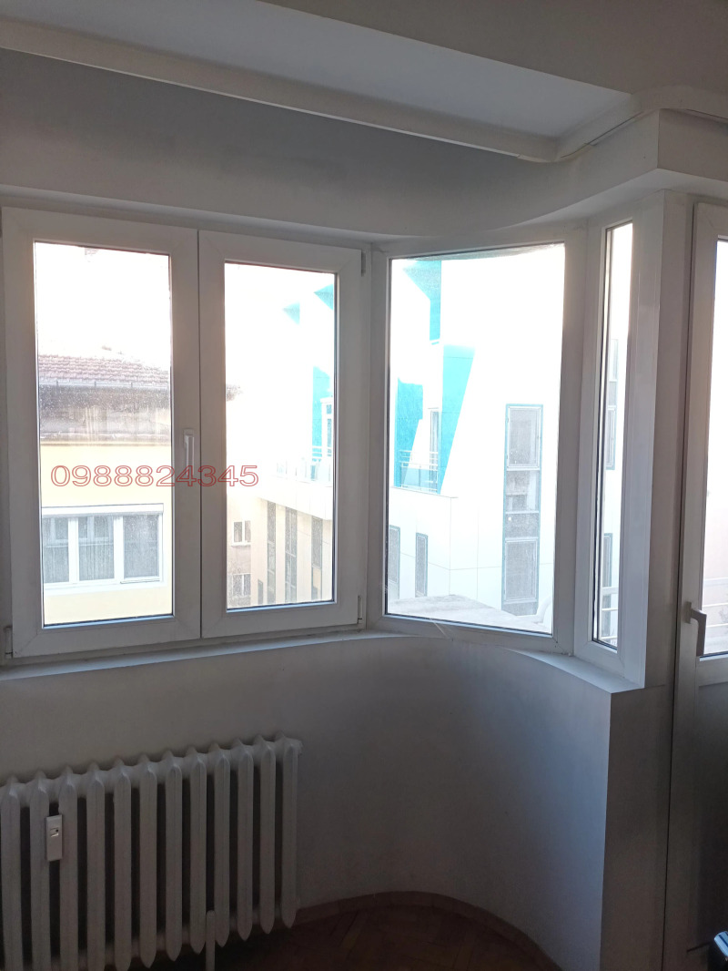 Продава 4-СТАЕН, гр. София, Център, снимка 2 - Апартаменти - 52964274