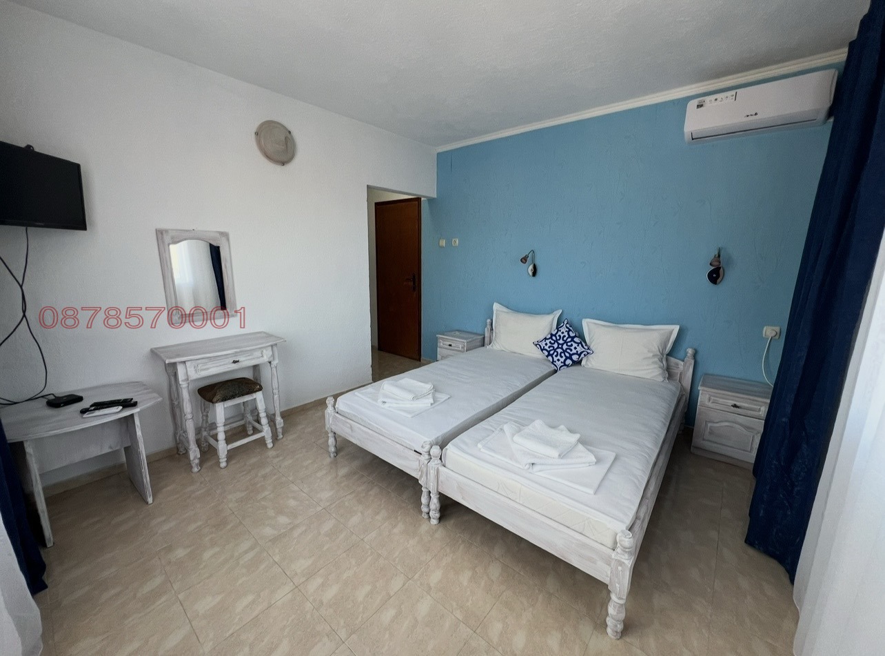 Продава ЕТАЖ ОТ КЪЩА, гр. Приморско, област Бургас, снимка 14 - Етаж от къща - 55616522