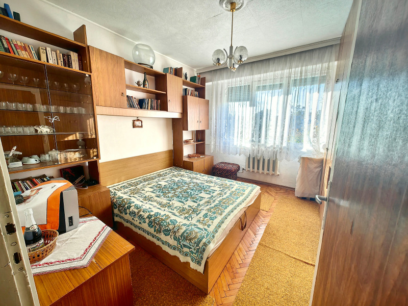 Продава 2-СТАЕН, град Пловдив, Гагарин • 98500 € / 192649.26 лв. • 43225020 1