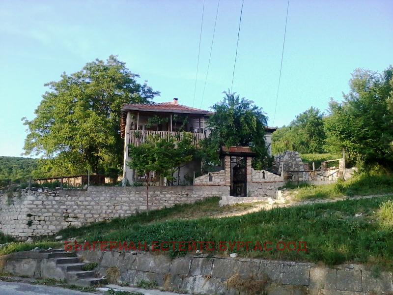 Продава КЪЩА, с. Батово, област Добрич, снимка 16 - Къщи - 31587469