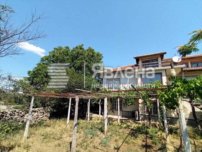 Продава КЪЩА, с. Ветрино, област Варна