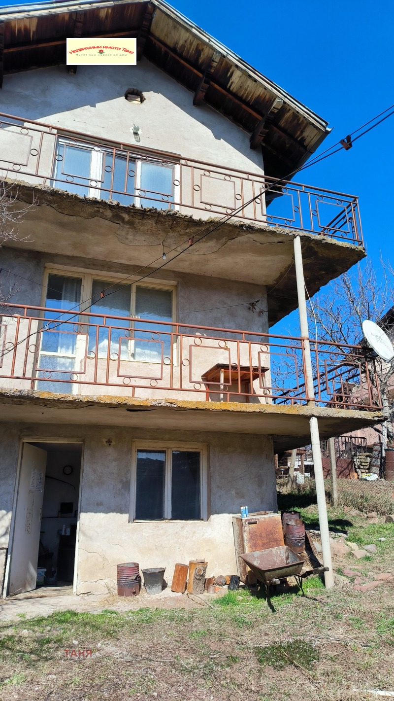 Продава КЪЩА в област Перник, с. Селищен дол - 74 кв.м / 52 500 € » 102 681.08 лв., ТАНЯ