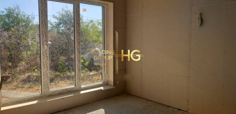 Продава КЪЩА, с. Баново, област Варна, снимка 12 - Къщи - 53247380