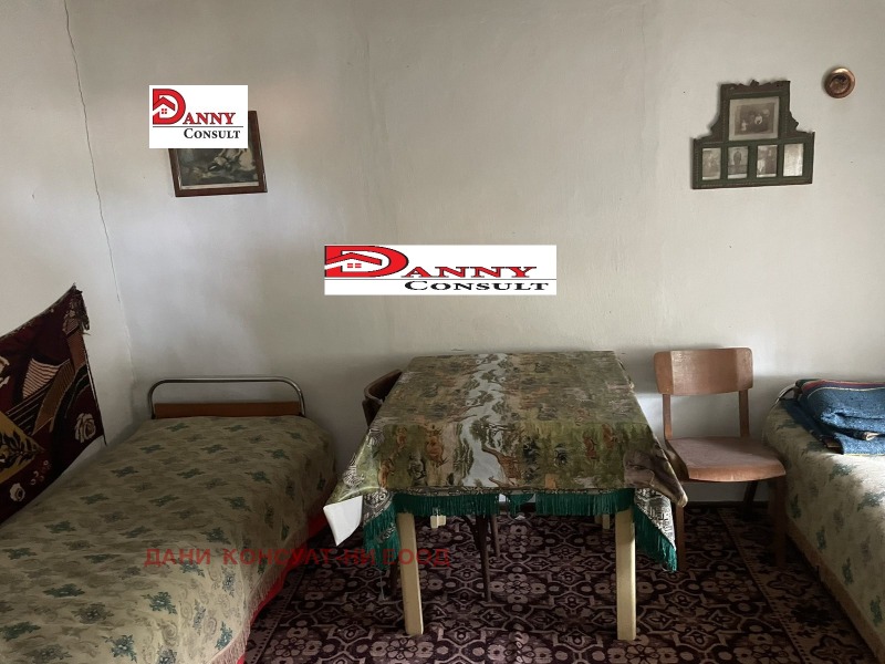 Продава КЪЩА, с. Горски Сеновец, област Велико Търново