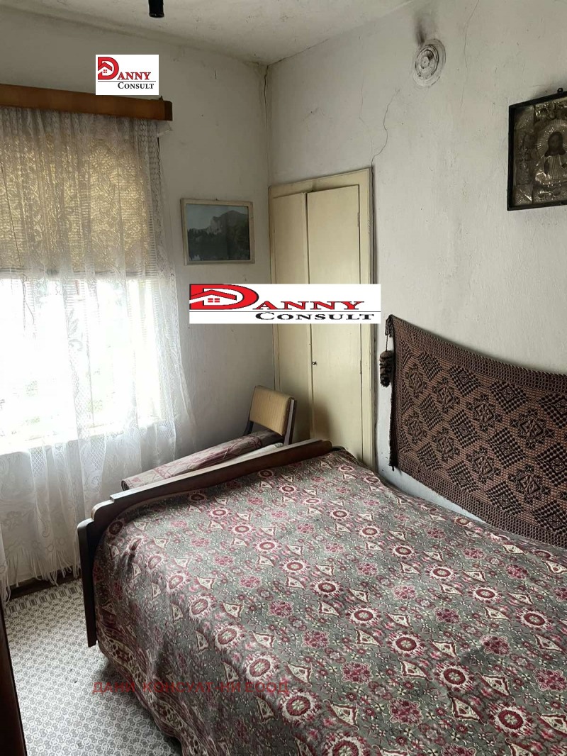 Продава КЪЩА, с. Горски Сеновец, област Велико Търново, снимка 3 - Къщи - 53518883