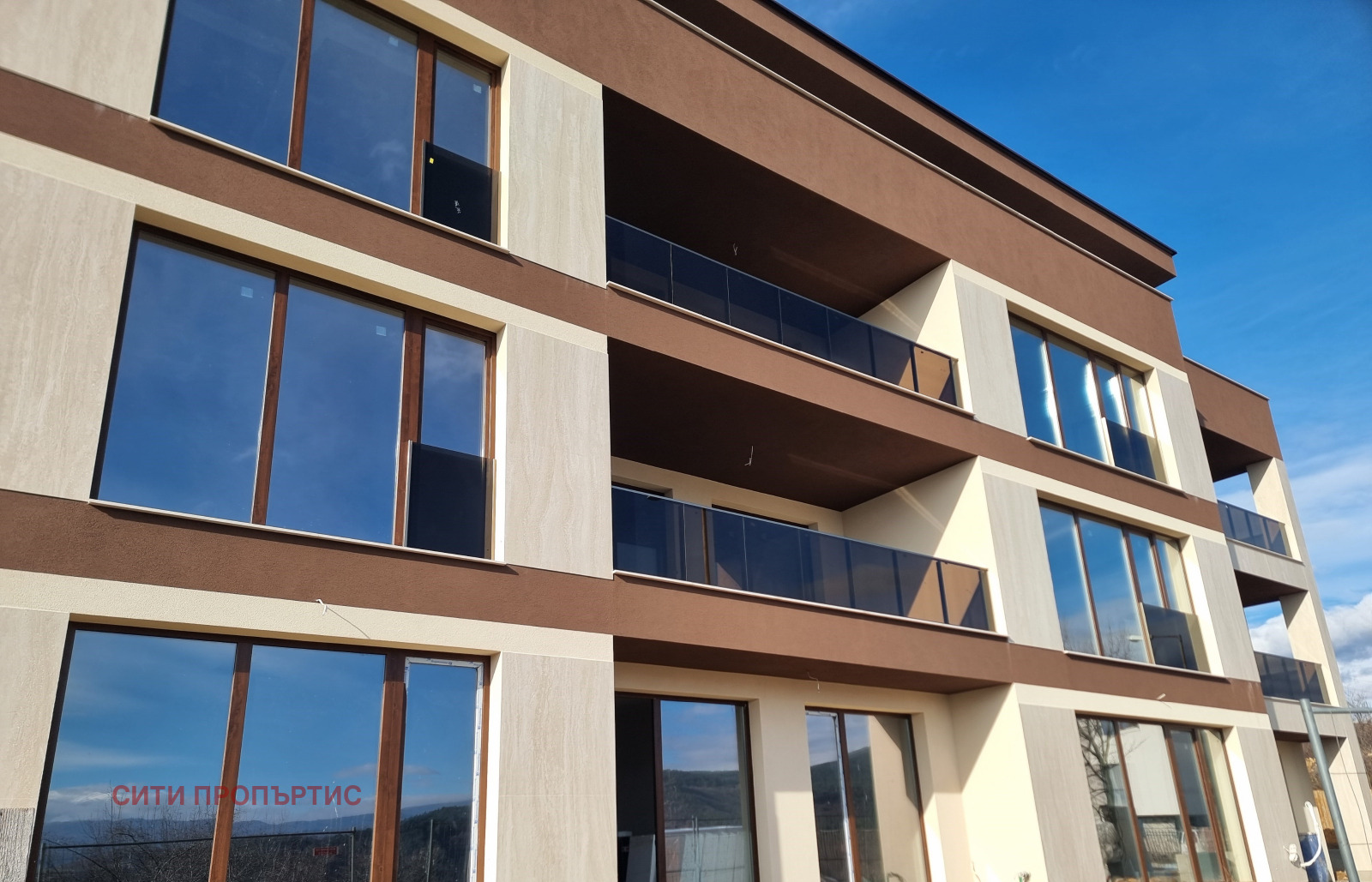 Продава МНОГОСТАЕН, гр. Благоевград, Баларбаши, снимка 2 - Апартаменти - 50957333