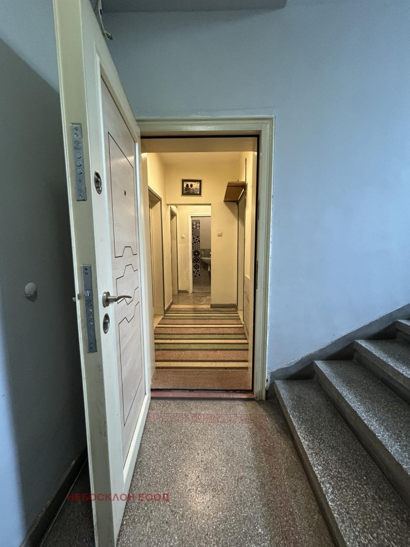 Продава  2-стаен град София , Изток , 65 кв.м | 67042908 - изображение [2]