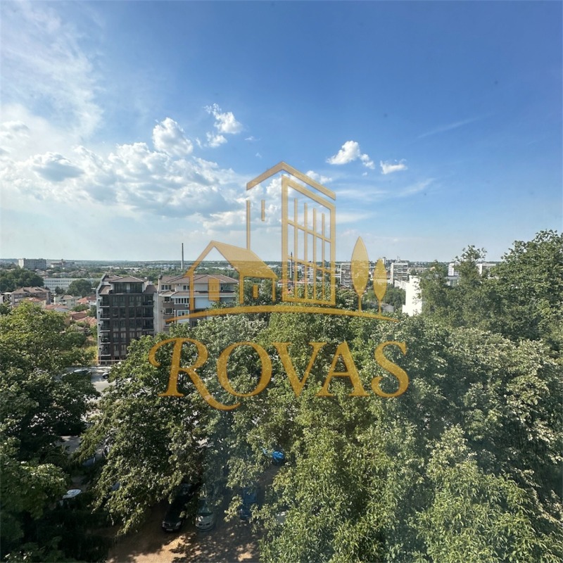 Продава 3-СТАЕН в град Добрич, Център - 92 кв.м / 106 000 € » 207 317.98 лв., РОВАС