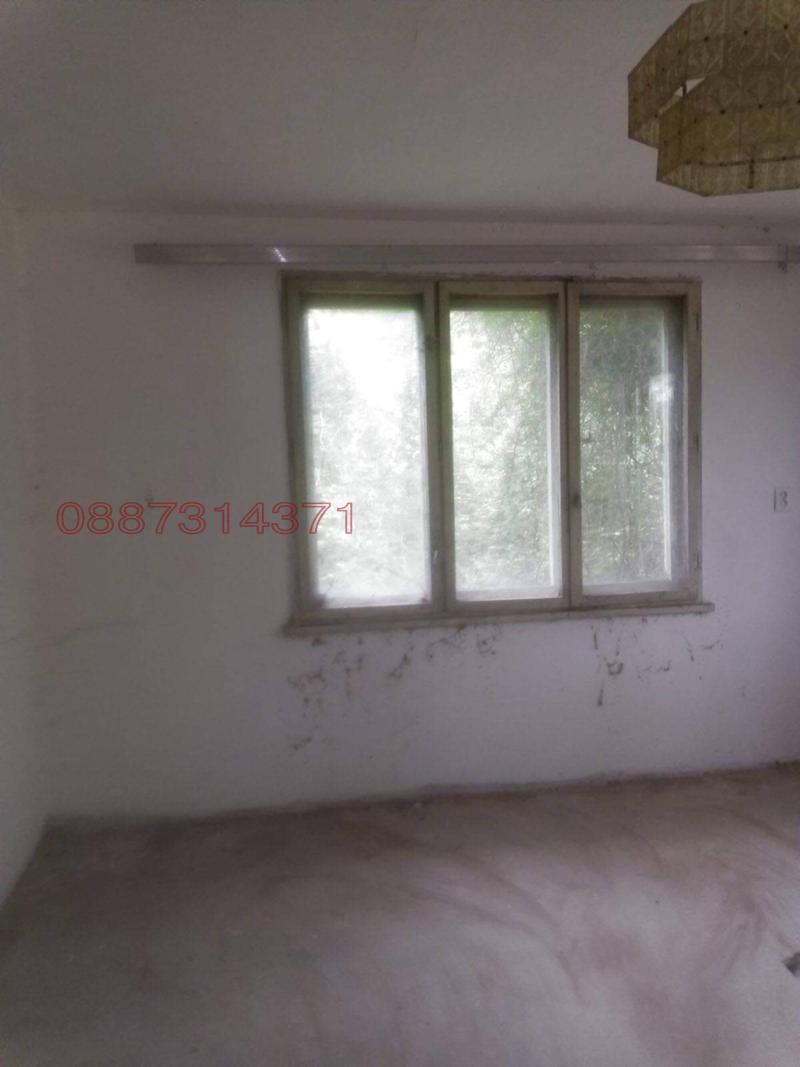 Продава КЪЩА, с. Голяма Желязна, област Ловеч, снимка 3 - Къщи - 52987188