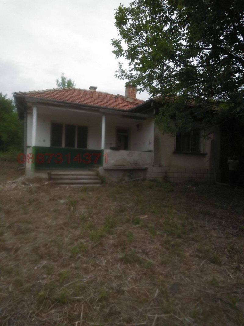 Продава КЪЩА, с. Голяма Желязна, област Ловеч