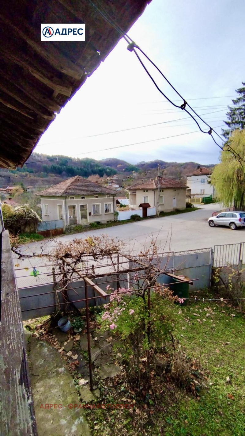 Продава КЪЩА, с. Терзийско, област Ловеч, снимка 10 - Къщи - 52600537