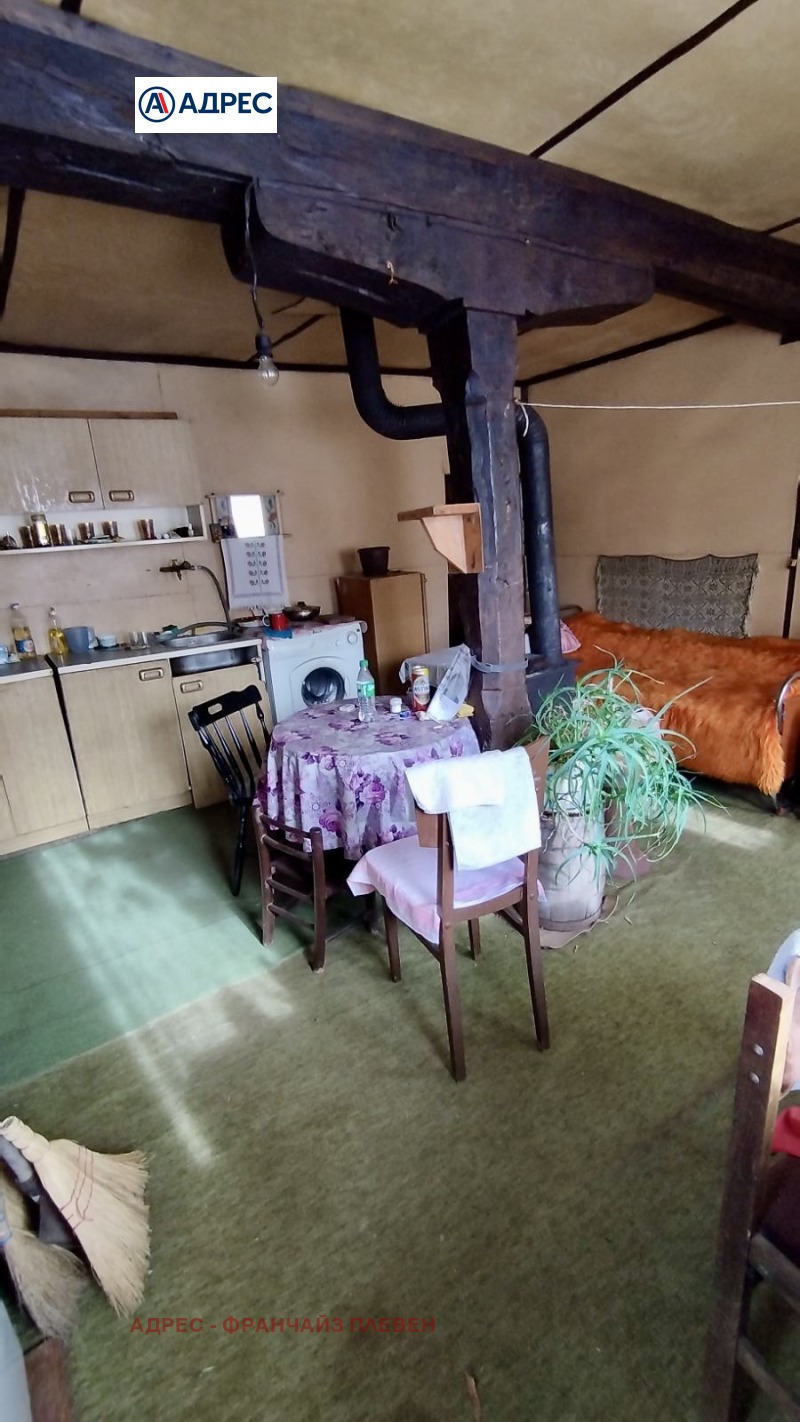 Продава КЪЩА, с. Терзийско, област Ловеч, снимка 4 - Къщи - 52600537