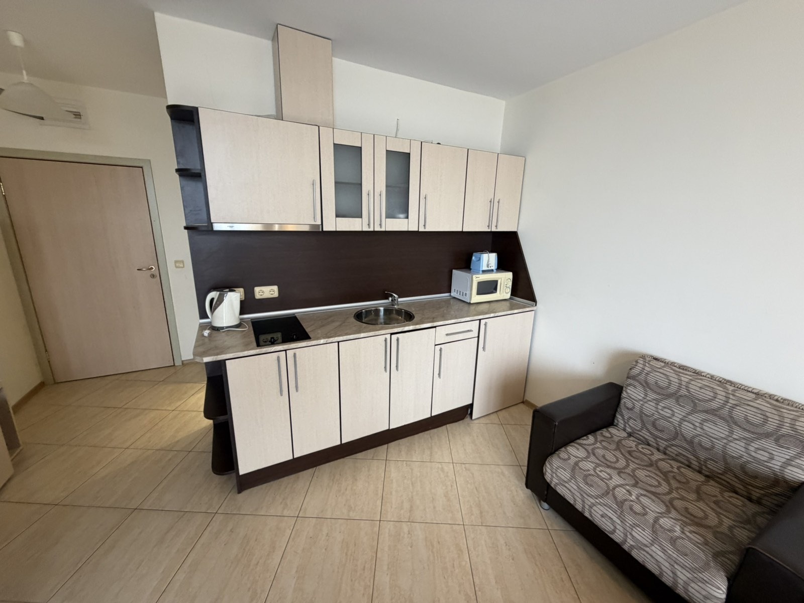 Продава 1-СТАЕН, гр. Ахелой, област Бургас, снимка 2 - Апартаменти - 54038882