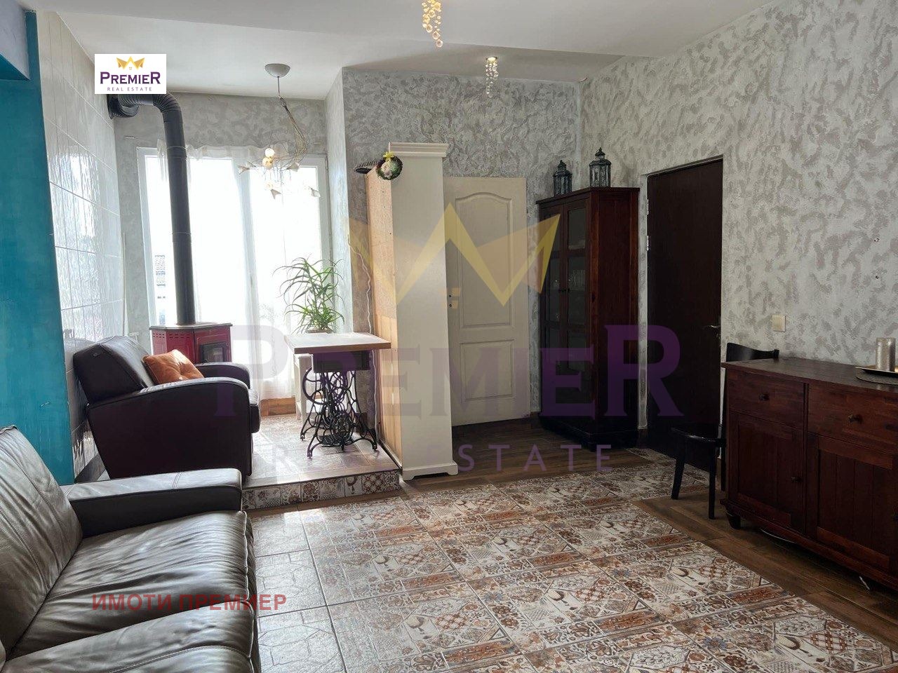 Продава 3-СТАЕН, гр. Бургас, Възраждане, снимка 2 - Апартаменти - 56611802
