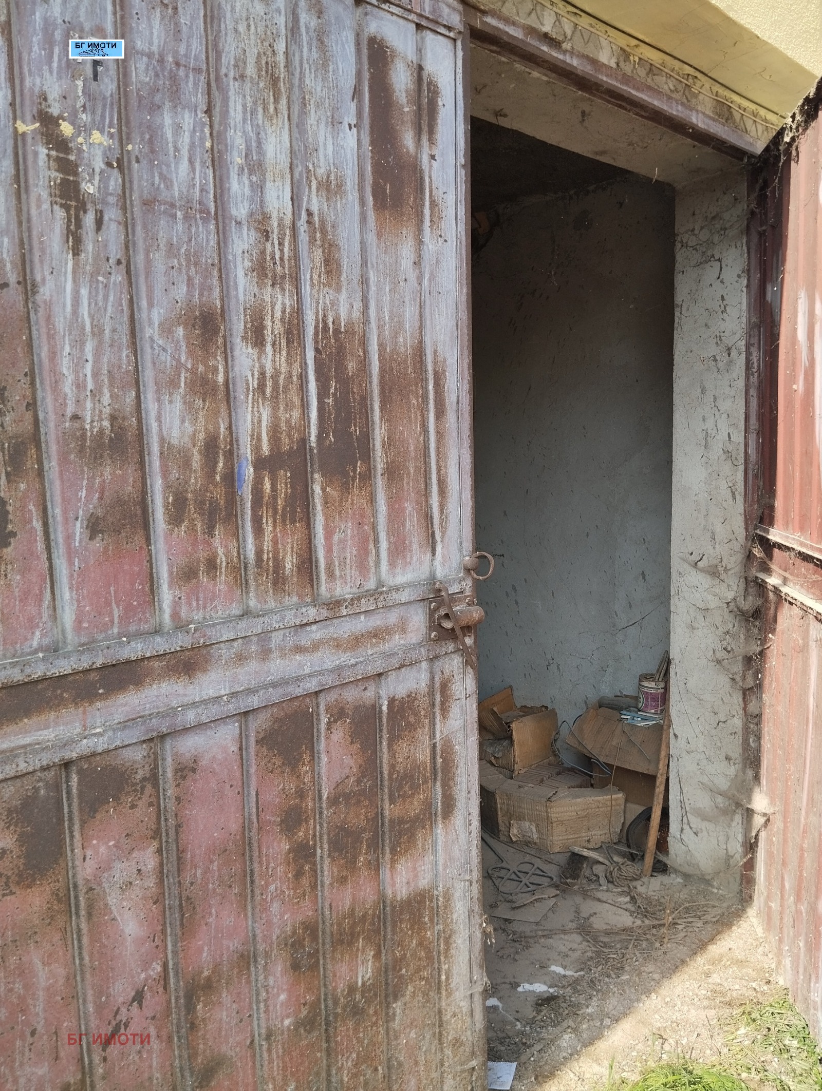 Продава ГАРАЖ, ПАРКОМЯСТО, гр. Враца, Център