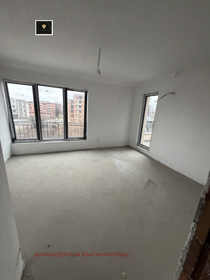 Продава 2-СТАЕН, гр. Пловдив, Остромила