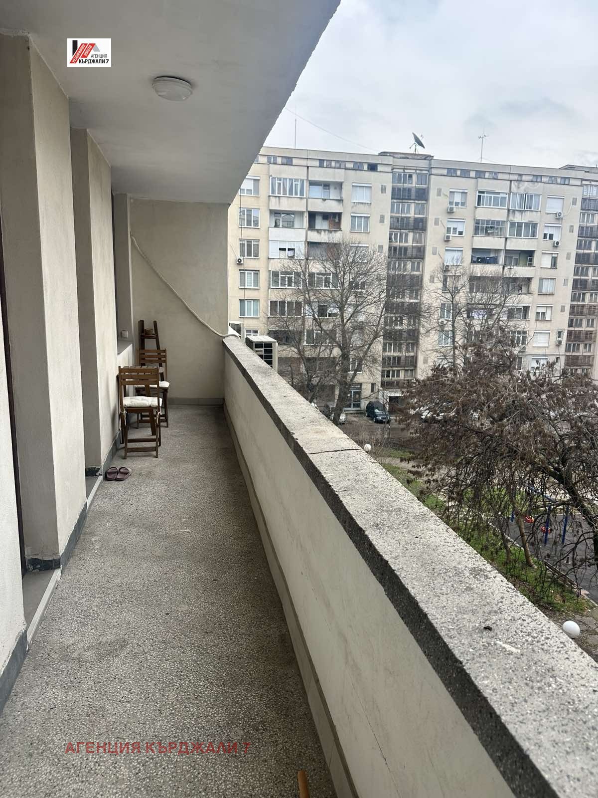 Продава 2-СТАЕН, гр. Кърджали, Център, снимка 9 - Апартаменти - 54735836