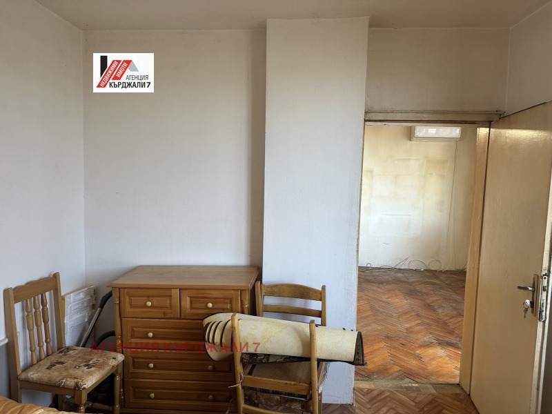 Продава  3-стаен град Кърджали , Веселчане , 65 кв.м | 10062132 - изображение [7]