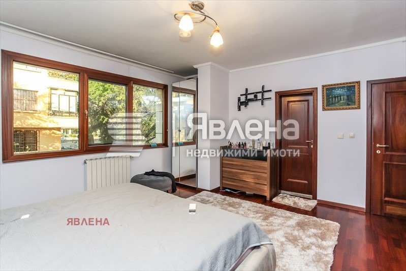 Продава 4-СТАЕН, гр. София, Изток, снимка 11 - Апартаменти - 53126417