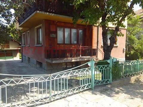 Продава КЪЩА, гр. Луковит, област Ловеч, снимка 3 - Къщи - 52779161