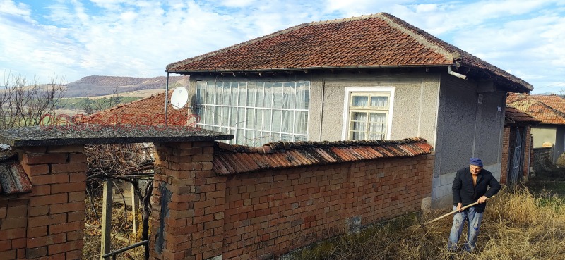 Продава КЪЩА, с. Кацелово, област Русе, снимка 8 - Къщи - 52785742