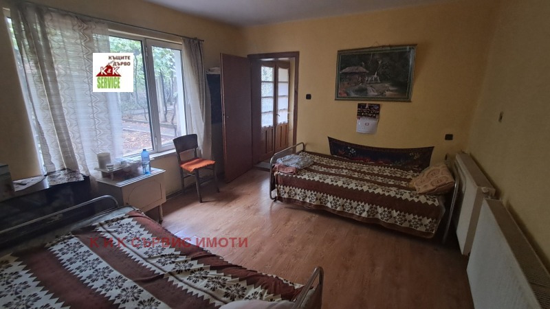 Eladó  Ház régió Plovdiv , Karavelovo , 50 négyzetméter | 16950900 - kép [13]