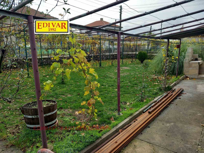 Продава КЪЩА, с. Кардам, област Добрич, снимка 5 - Къщи - 52732620