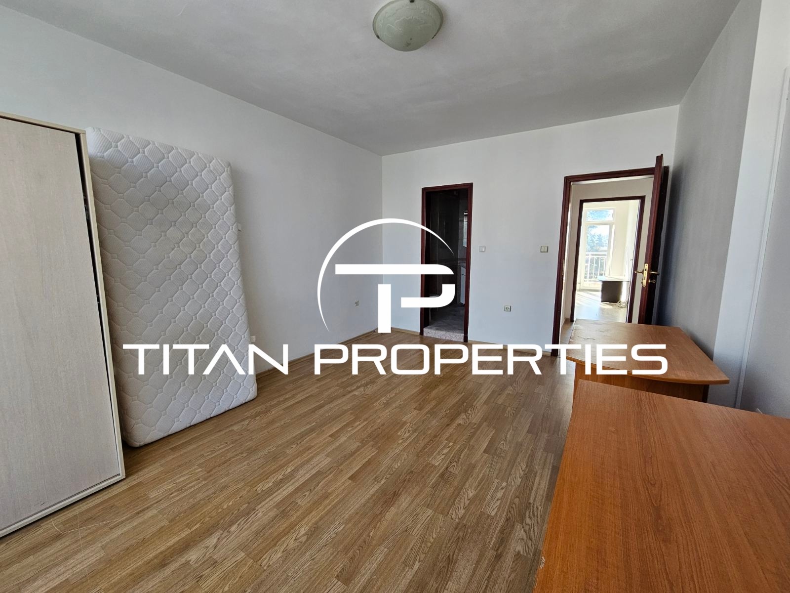 Продава МНОГОСТАЕН, гр. Варна, Гръцка махала, снимка 2 - Апартаменти - 47926505