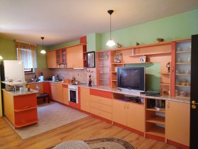 2 slaapkamers Tsentar, Pernik 2