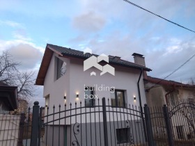 Haus Lewski, Sofia 1