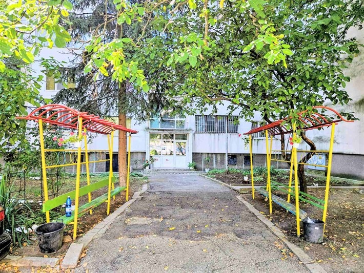 Продава 2-СТАЕН, гр. София, Младост 3