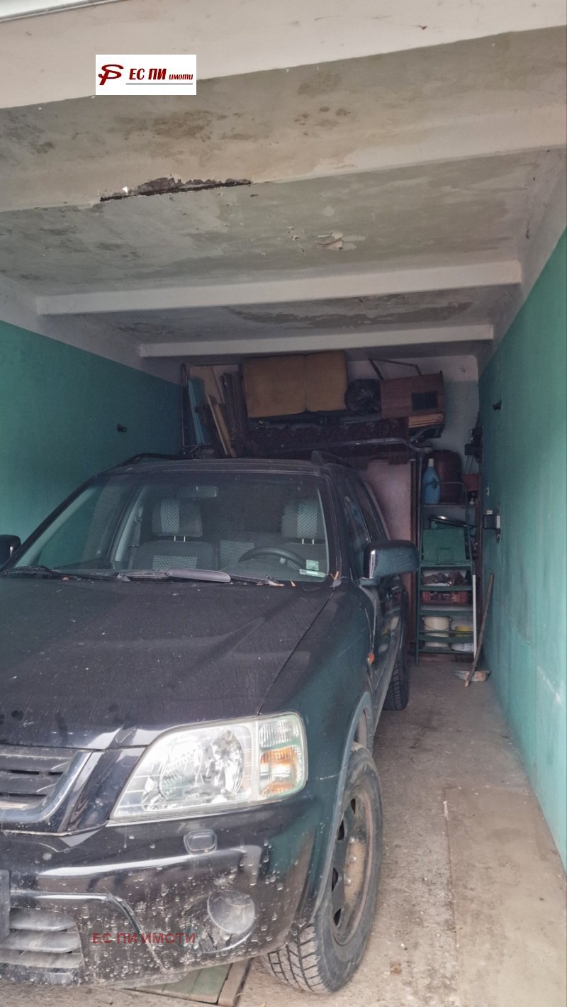 Продава ГАРАЖ, ПАРКОМЯСТО, гр. Русе, Здравец, снимка 2 - Гаражи и паркоместа - 52736754