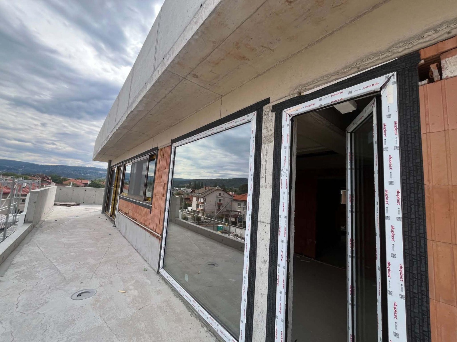 Продава МЕЗОНЕТ, гр. София, Горубляне, снимка 15 - Апартаменти - 56099911