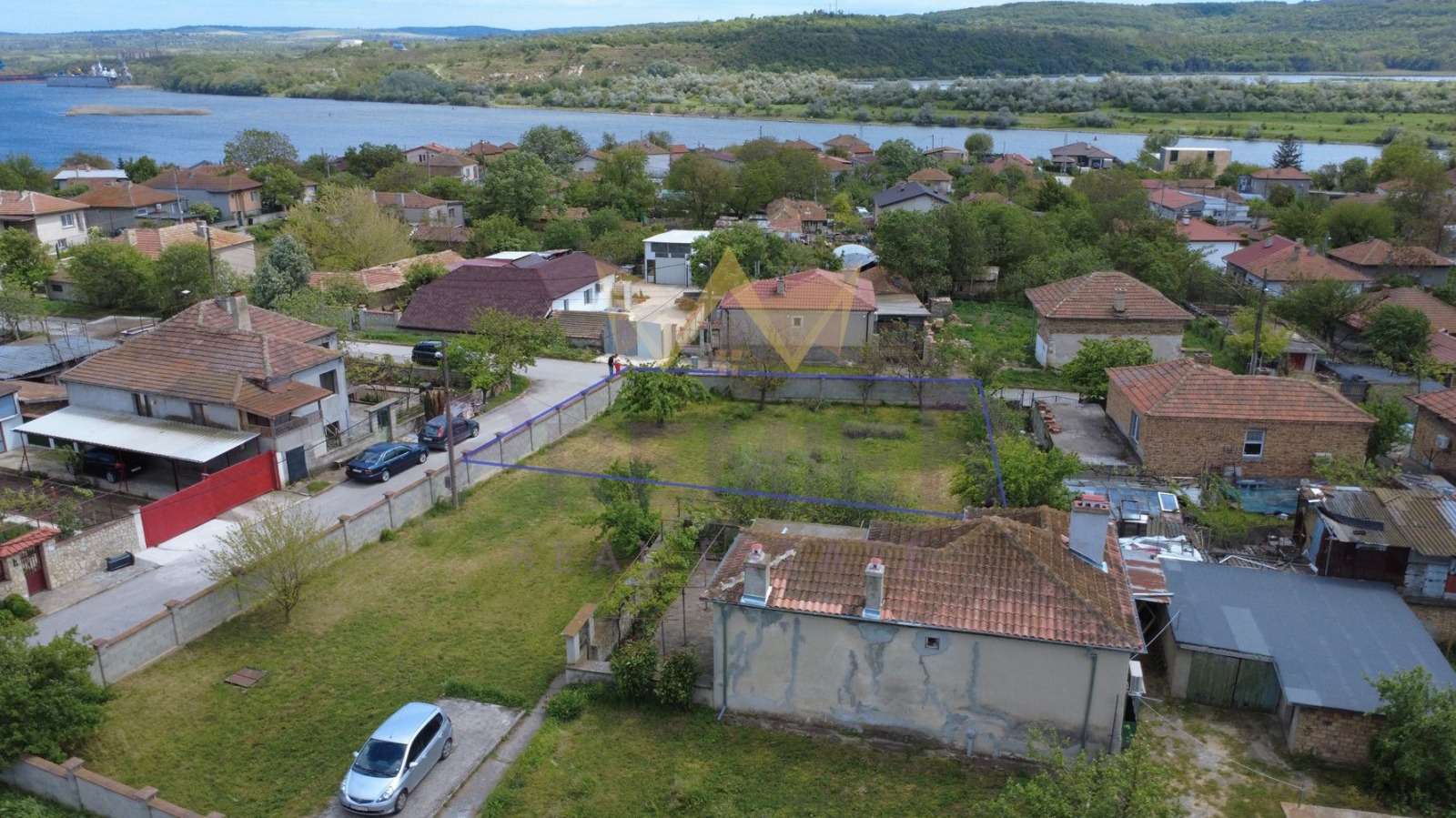 Продава ПАРЦЕЛ, с. Страшимирово, област Варна