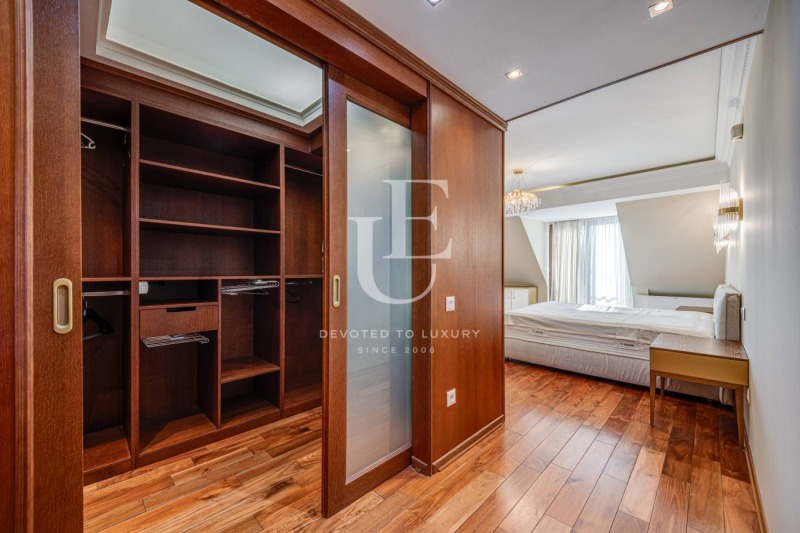 Продава  4-стаен град София , ж.гр.Южен парк , 275 кв.м | 18132385 - изображение [16]