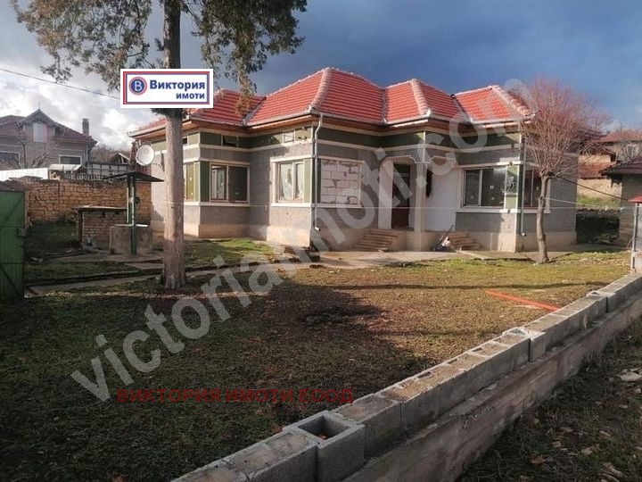 Продава  Къща област Велико Търново , с. Куцина , 95 кв.м | 40232059