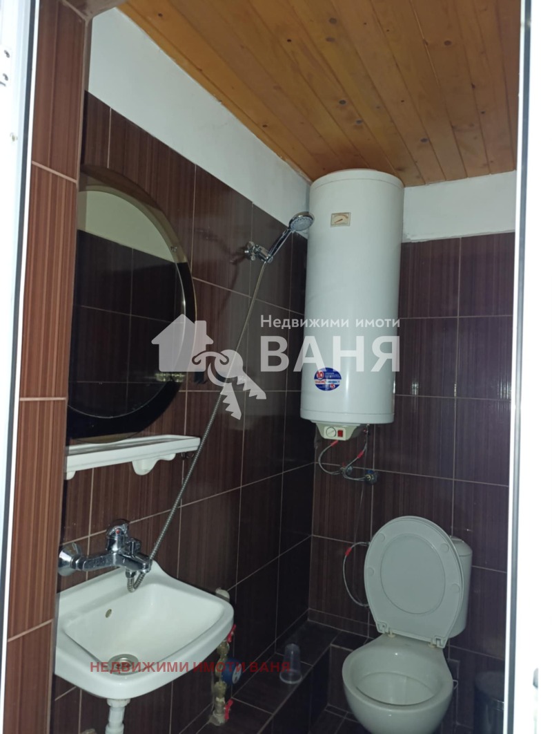 Продава КЪЩА, гр. Карлово, област Пловдив, снимка 11 - Къщи - 52406435