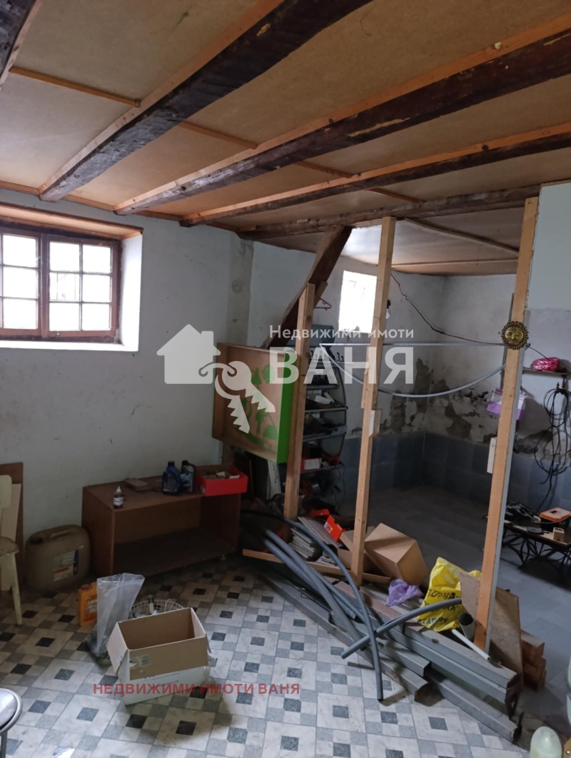 Продава КЪЩА, гр. Карлово, област Пловдив, снимка 10 - Къщи - 52406435