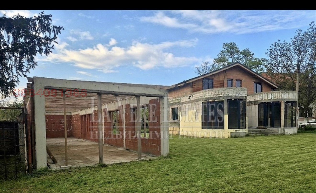 Продава КЪЩА, с. Сандрово, област Русе