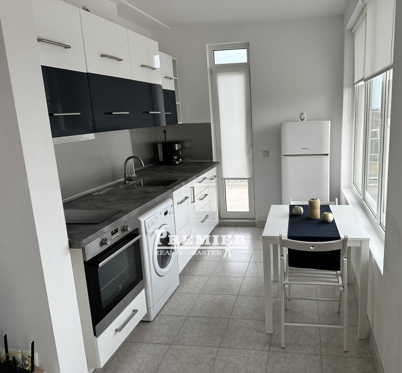 Продава 2-СТАЕН в област Бургас, гр. Поморие - 95 кв.м / 80 000 € » 156 466.40 лв., ПРЕМИЕР