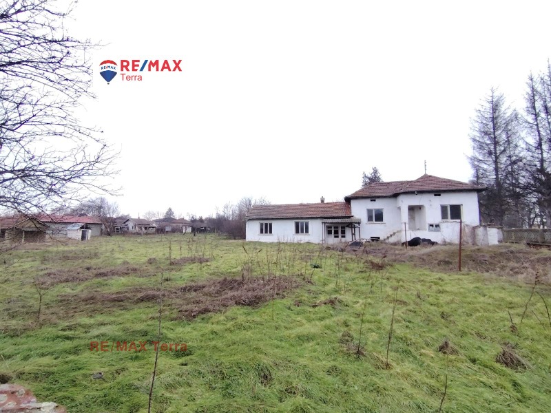 Продава КЪЩА, с. Обнова, област Плевен