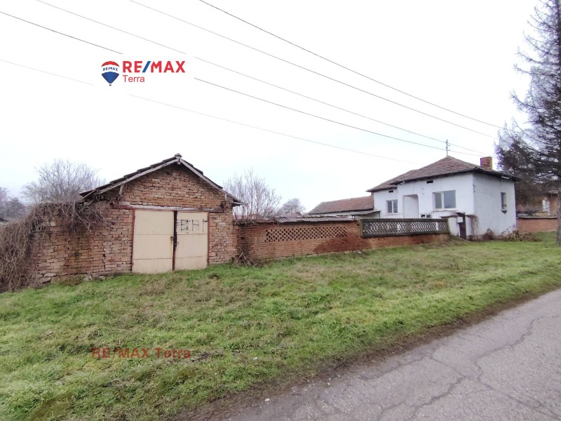 Продава КЪЩА, с. Обнова, област Плевен